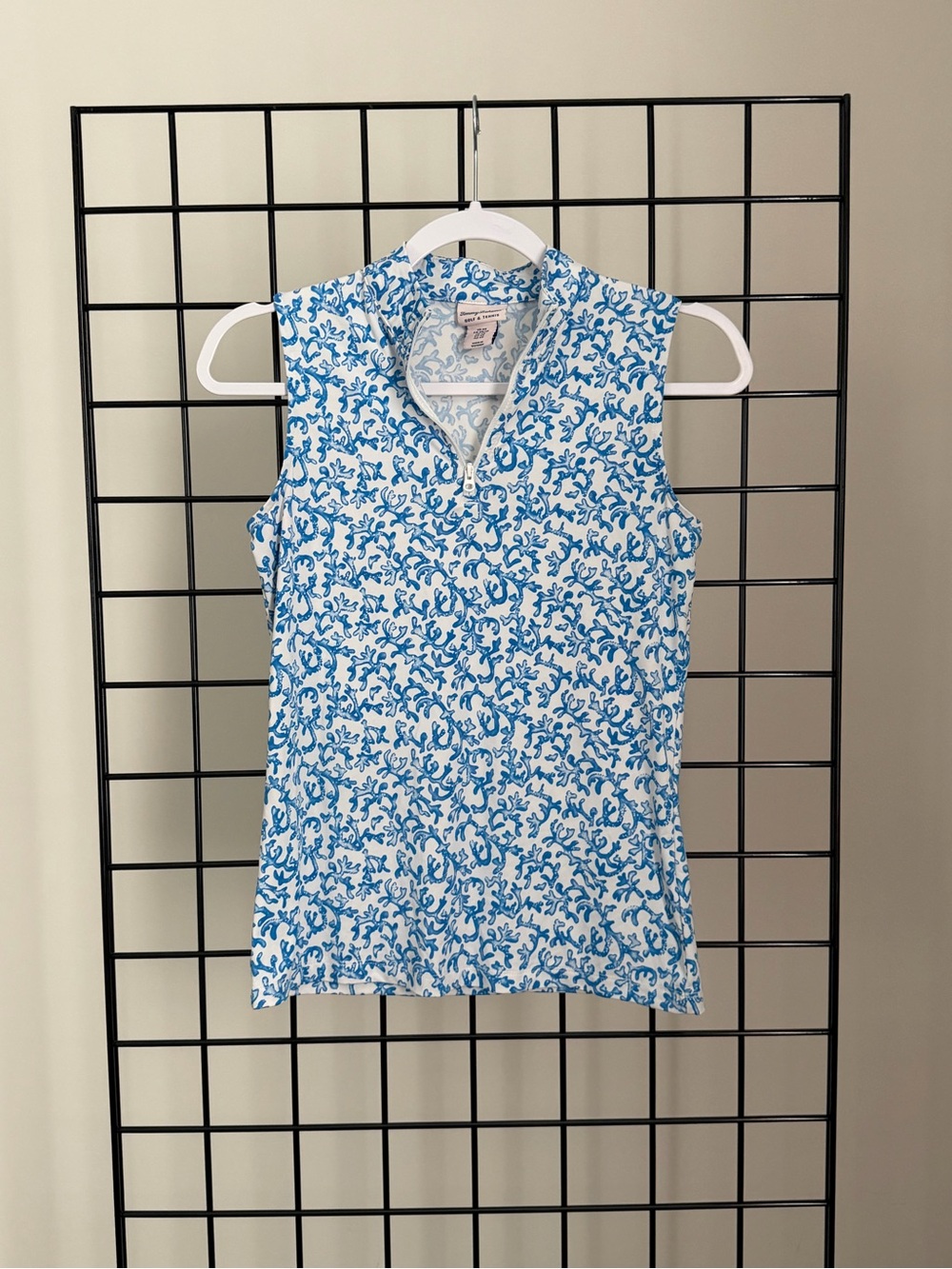 Tommy Bahama Blue & White Sleeveless Floral Zip Tank